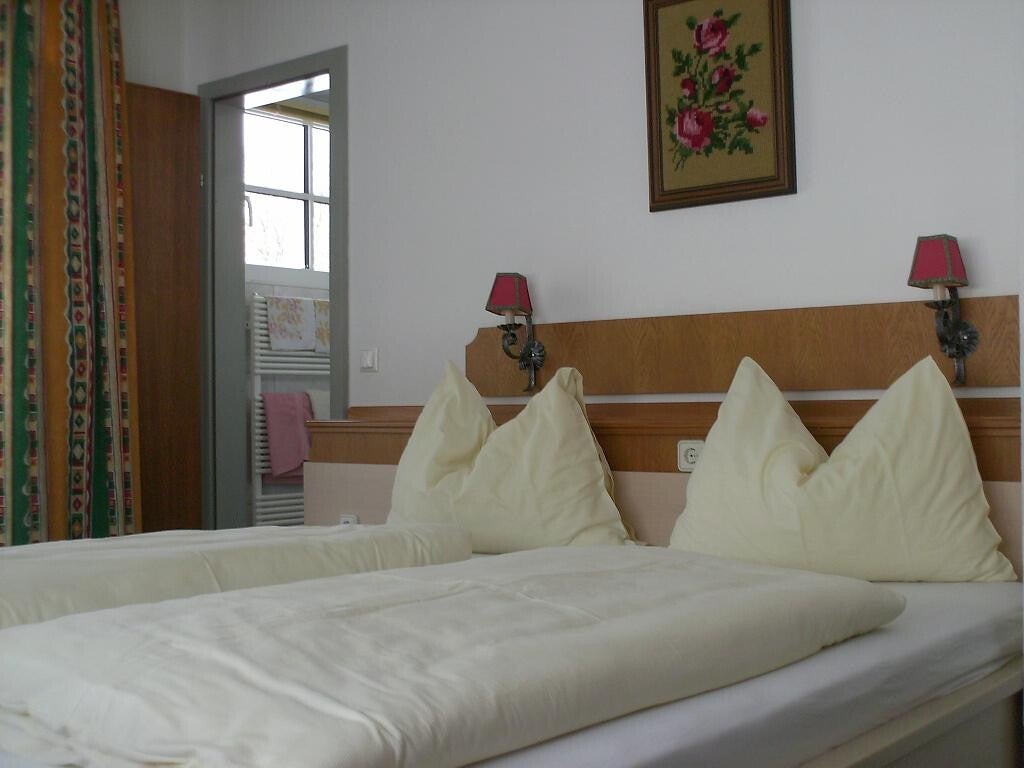 doppelzimmer-du-wc-standard.jpg