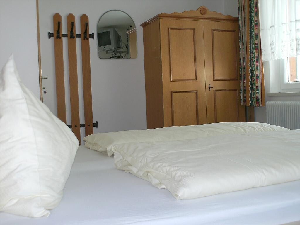 pict0024-standard.jpg