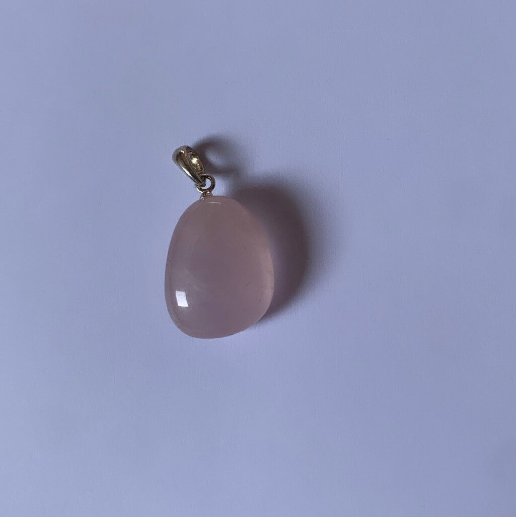 Rozenkwarts hanger | Power of Trust