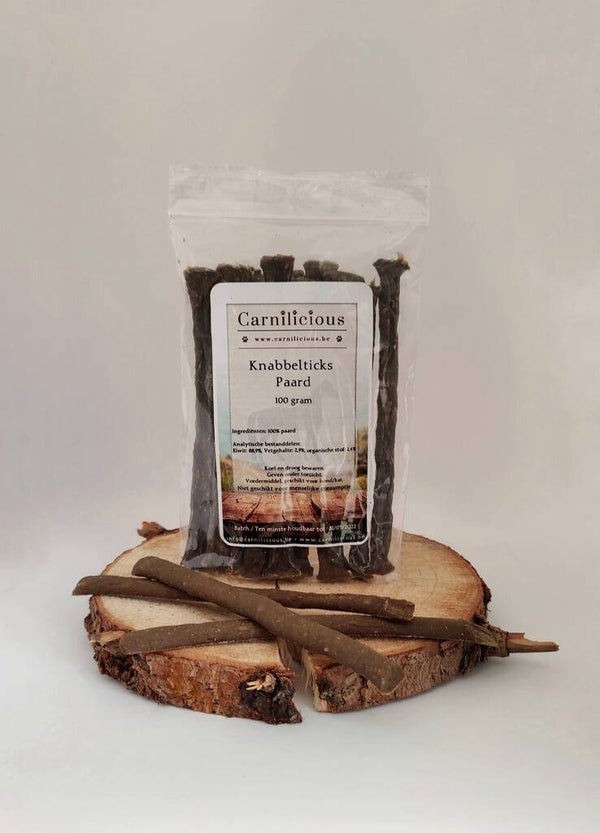 Carnilicious KNABBELSTICKS PAARD 100gr Carnilicious KNABBELSTICKS PAARD 100gr