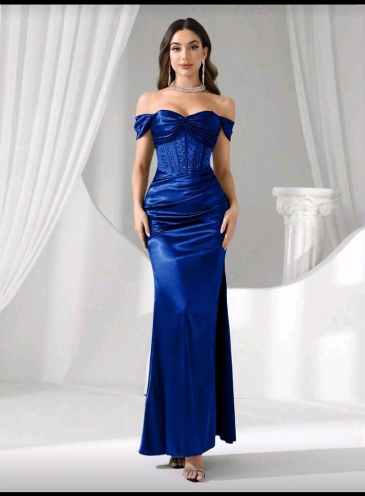 VESTIDO COLOR AZUL  TALLA  M