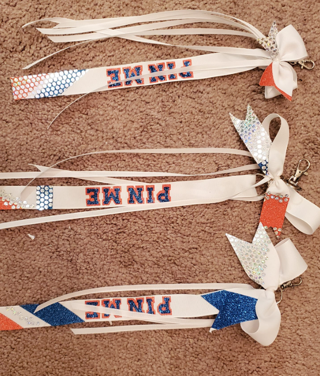 pin me zipper pulls