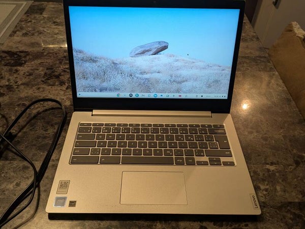 Macbook Lenovo Celeron N4020