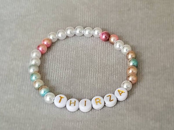 Kinder Naamarmband Witte Letterkralen