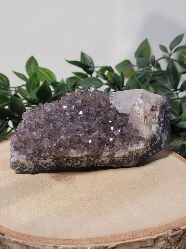 Amethist met Calciet