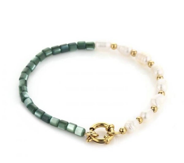 Loua armband met parels en natuur steentjes green