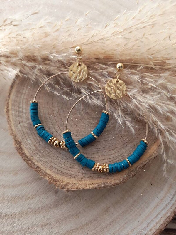Créoles perles plates bleu pétrole