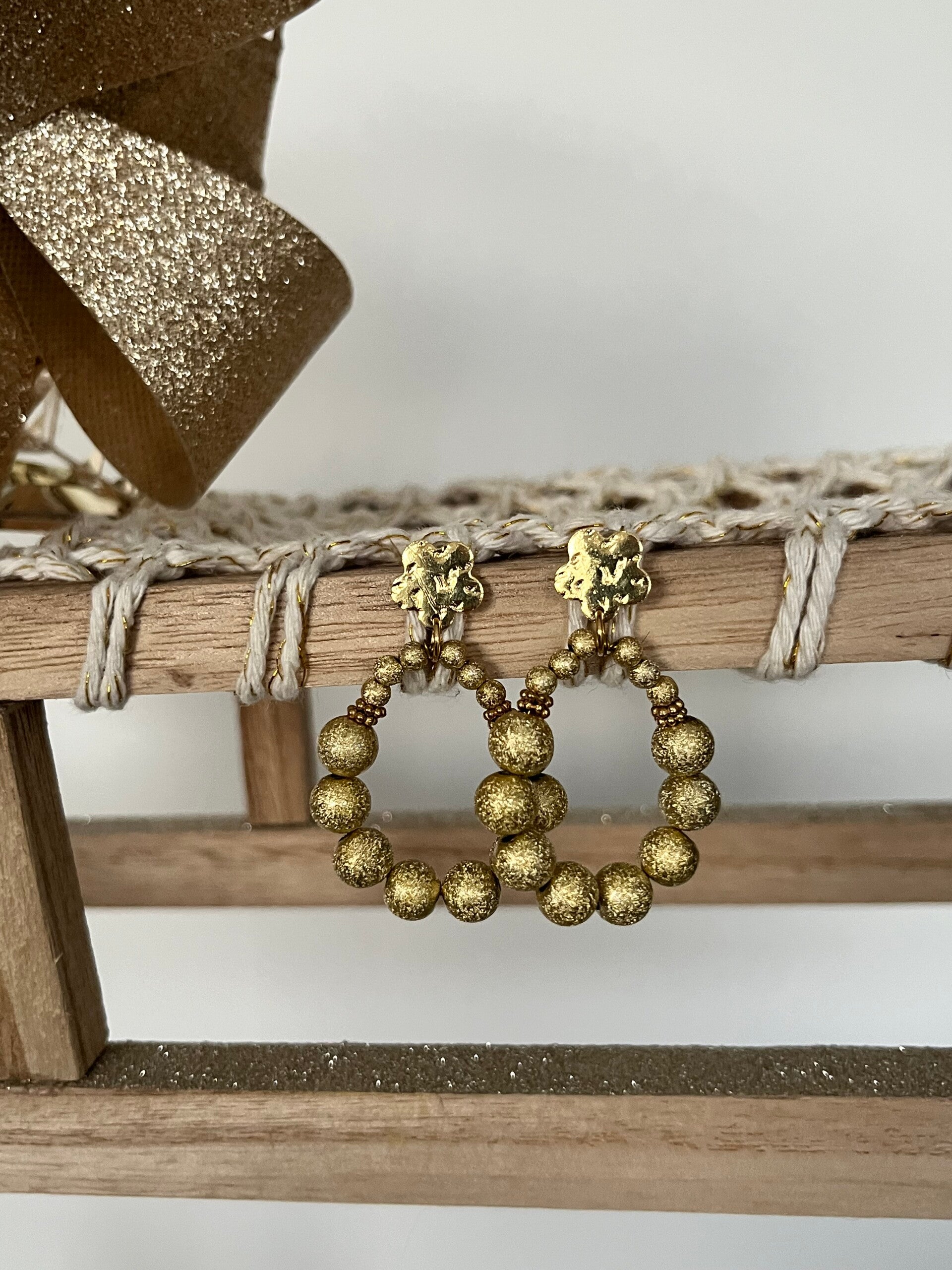 Boucles gouttes paillettés