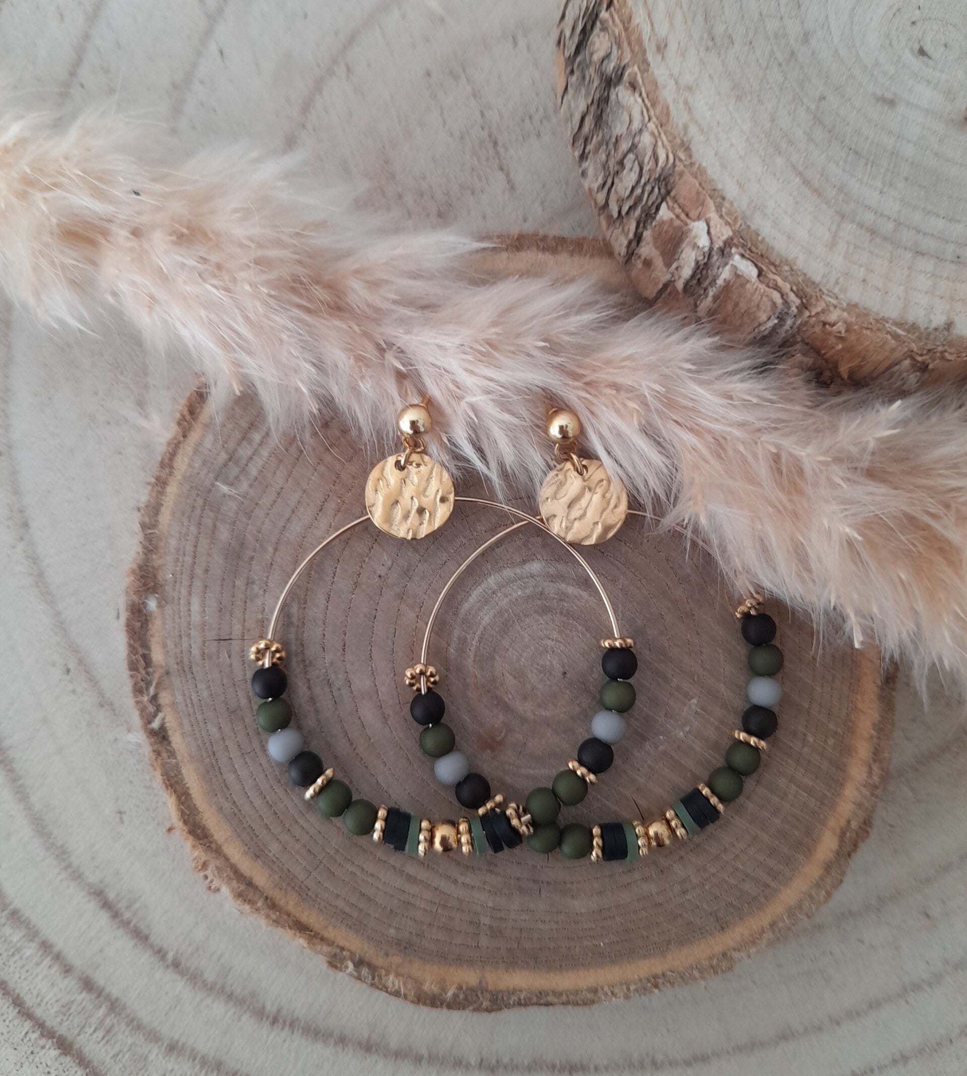 Créoles petites perles bi color kaki & noir