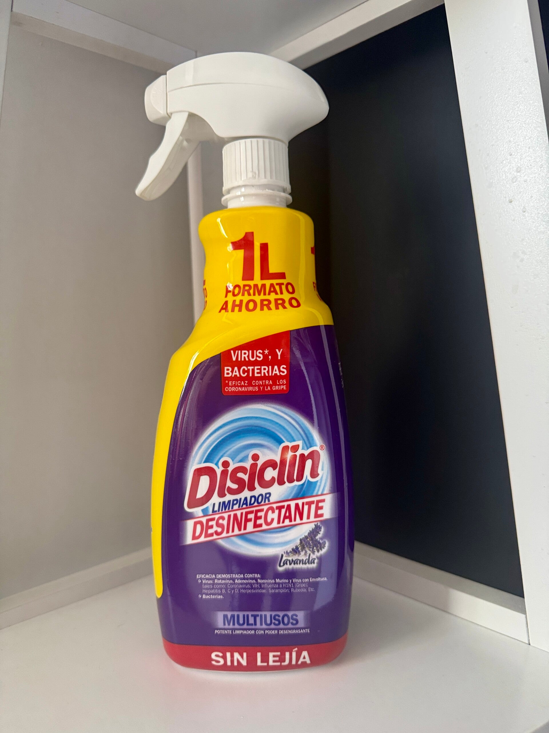 Disiclin XXL Lavender Disinfectant Multisurface Spray