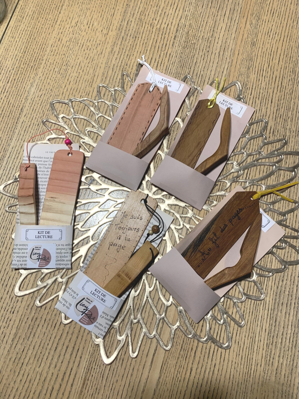 Kit de lecture en bois: marque-pages et porte-pages