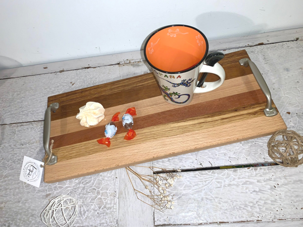 Petit plateau de service ou de présentation en bois multi-essences