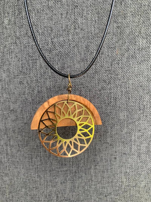 Collier bois d'olivier et doré