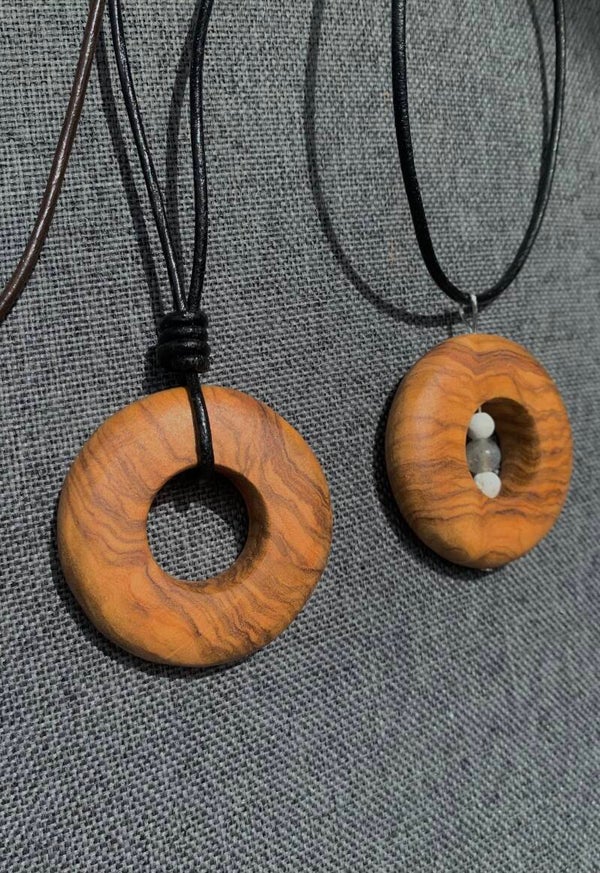 Collier bois d'olivier et cuir