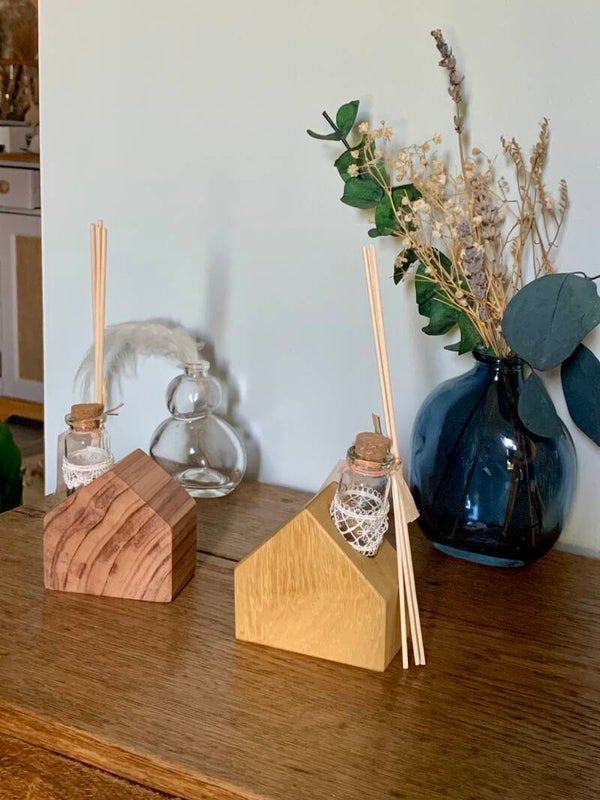 Diffuseur de bâtons parfumés en bois revalorisés