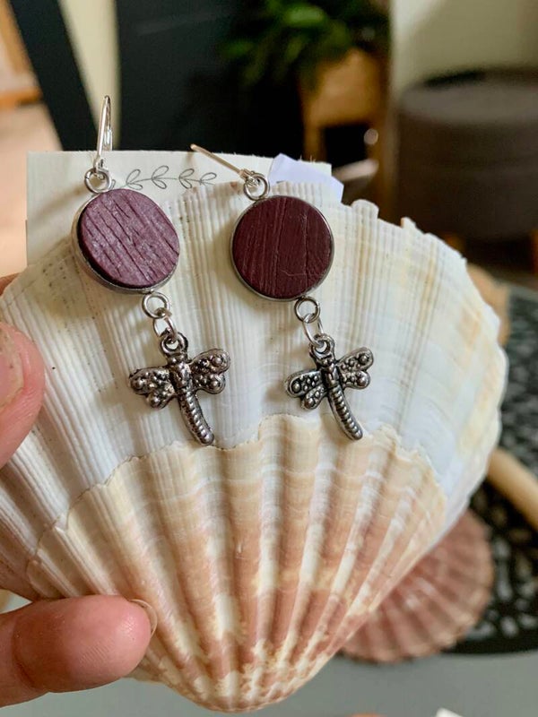Boucles d'oreilles cabochon en bois d'amarante "libellule"