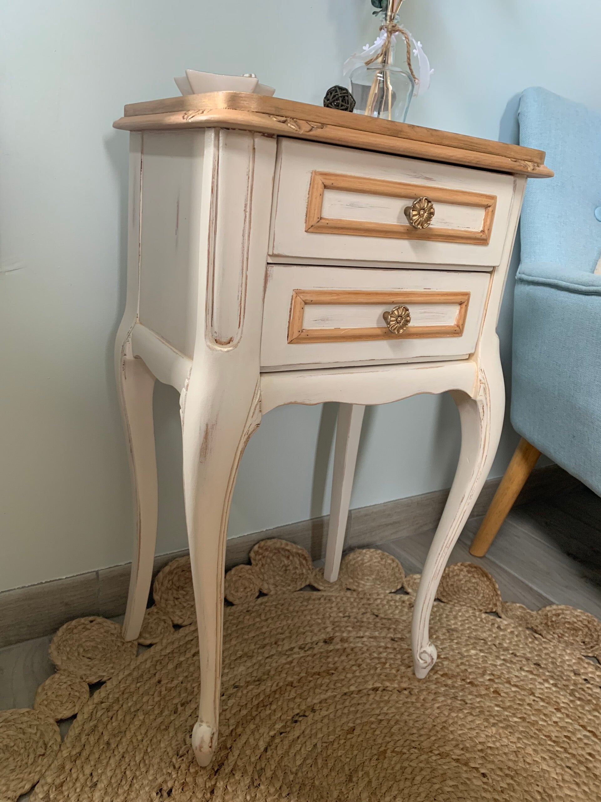 Chevet pieds galbés style campagne/ shabby