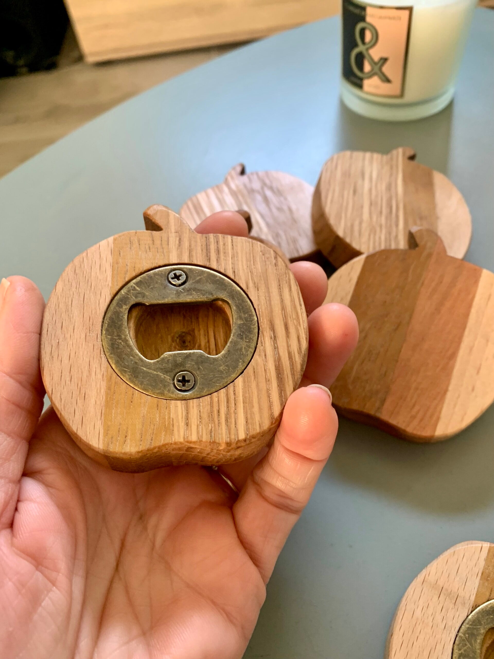 Décapsuleur "pomme" multi essences de bois