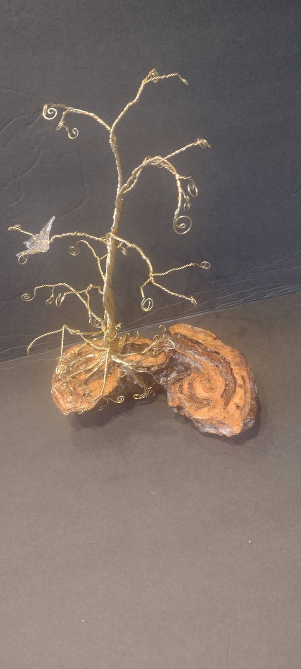 Natural wood with wire tree