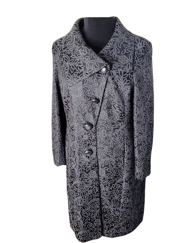 Beautiful Two Toned Grey Coat  - Size not recorded (measured bust is 44"/112cm)