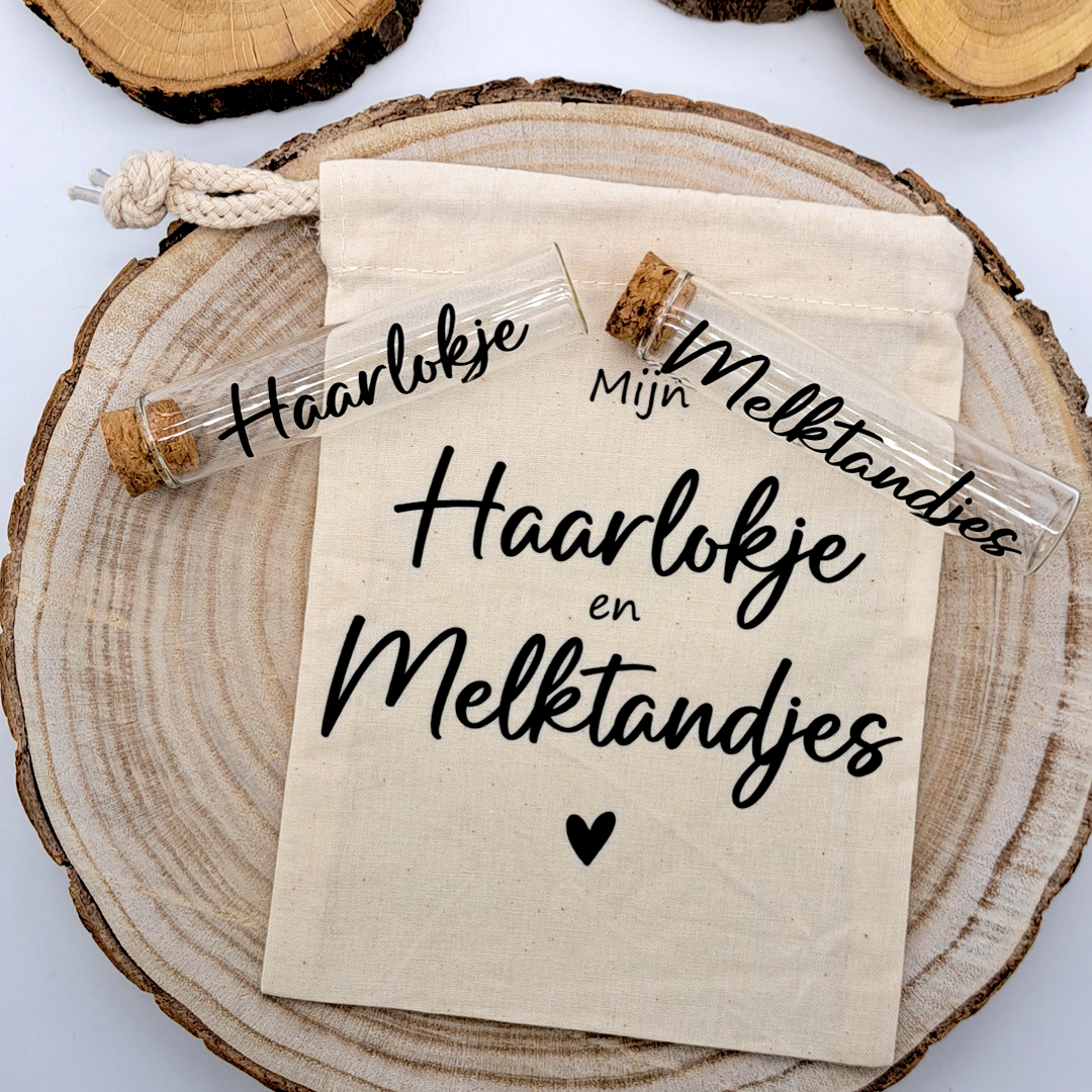 Bewaarzakje met buisjes - Mijn haarlokje en melktandjes (personaliseerbaar)
