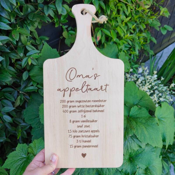 Borrelplank met handvat - Oma's appeltaart - 36x18 cm