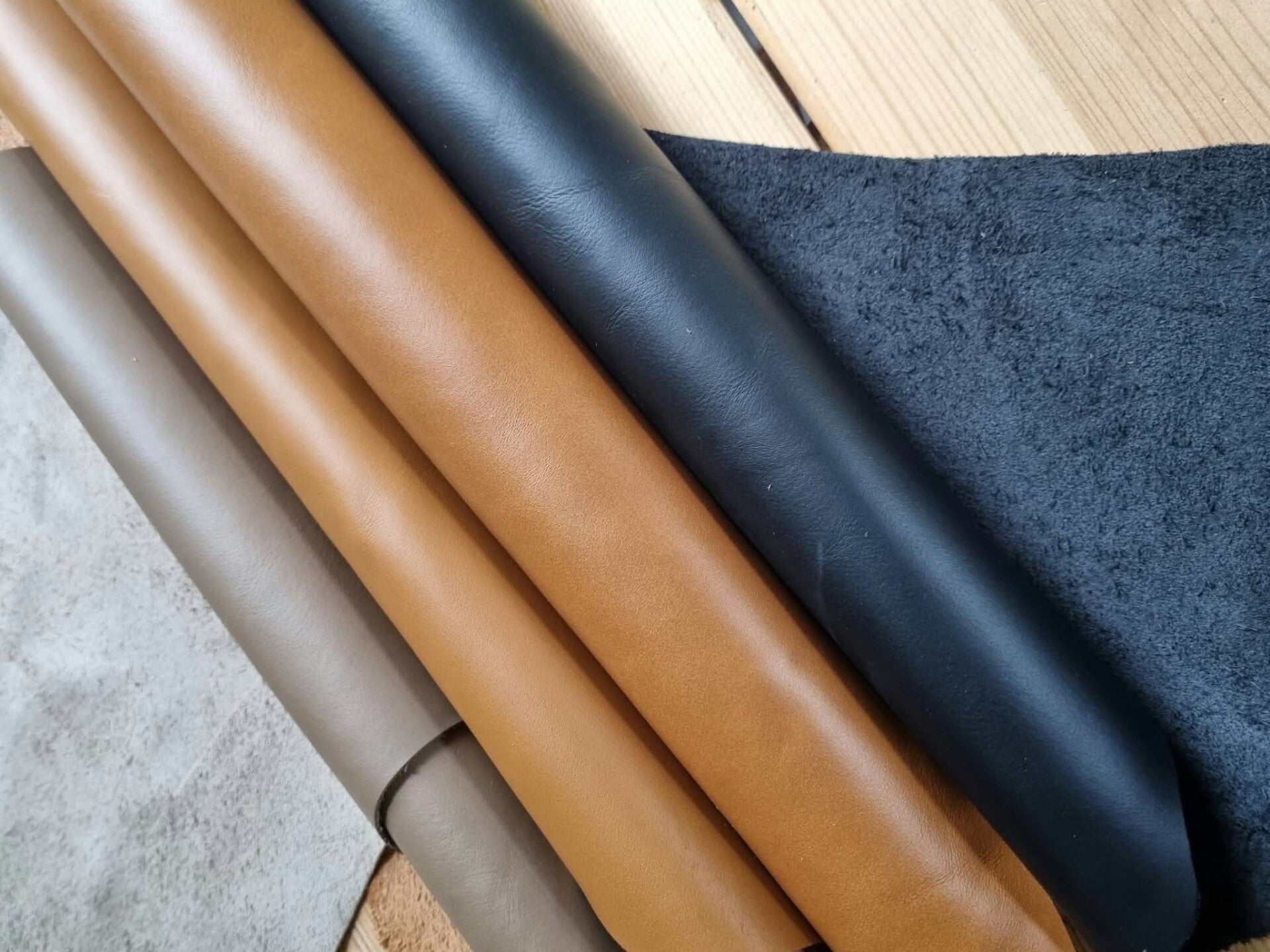 0,8/1,0mm bieza Gludāda, mīksta, formu turoša, neelastīga -Lokšņu izmēri A4 līdz A3