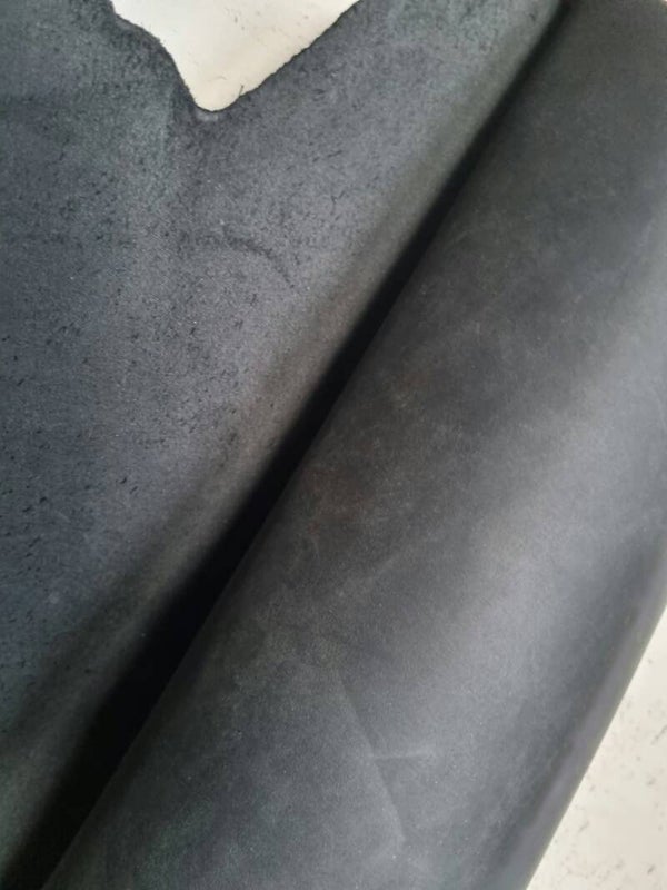 Liellopa āda - amatniecības āda -2 mm Bieza un stingra gludāda, labi tur formu - 1 gb 80 x 80 cm