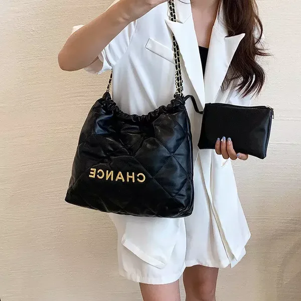 Sac À Chaîne Couleur Unie Lettres Broderie Boucle Magnétique