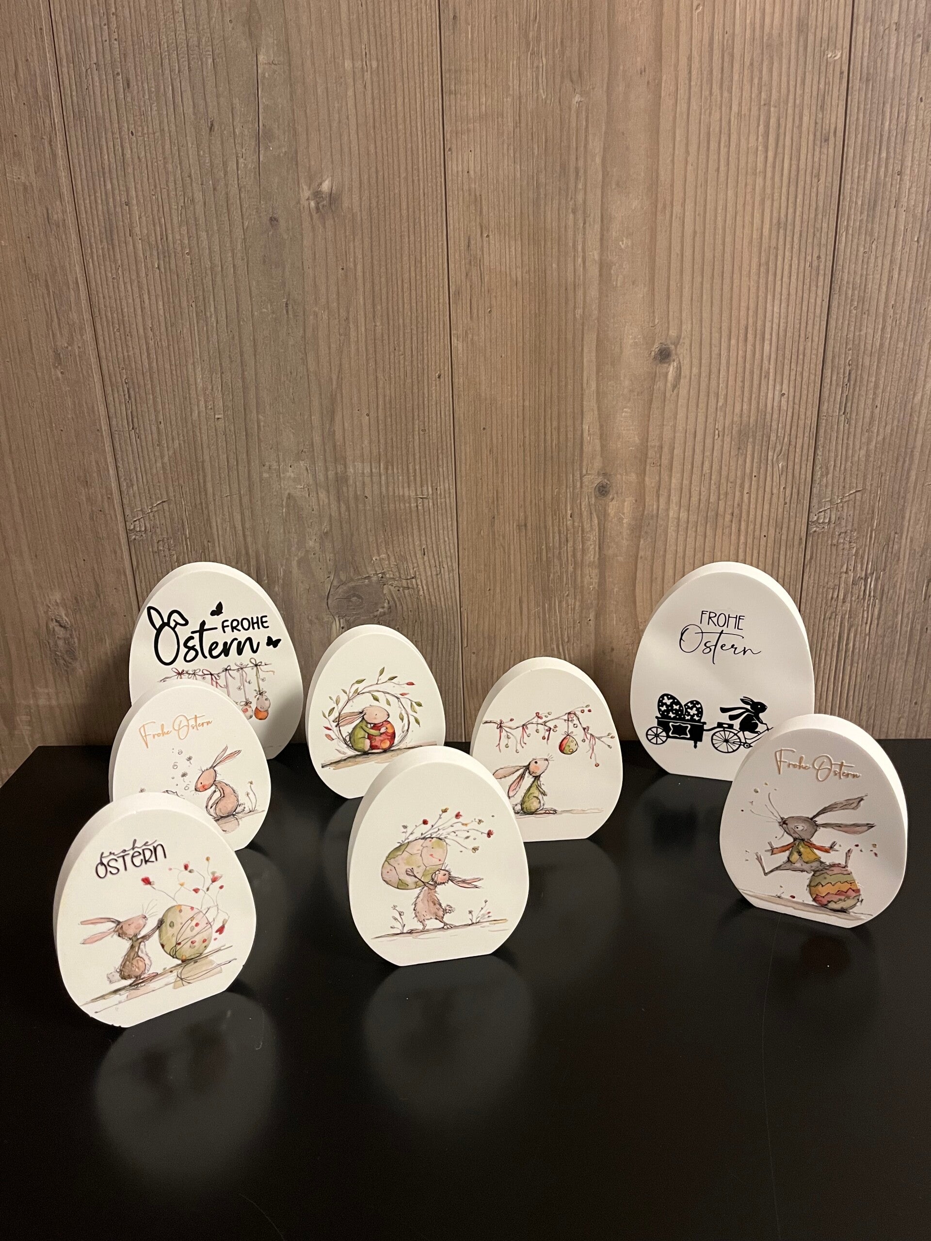 Gips-Eier gegossen mit süßen Ostermotiven