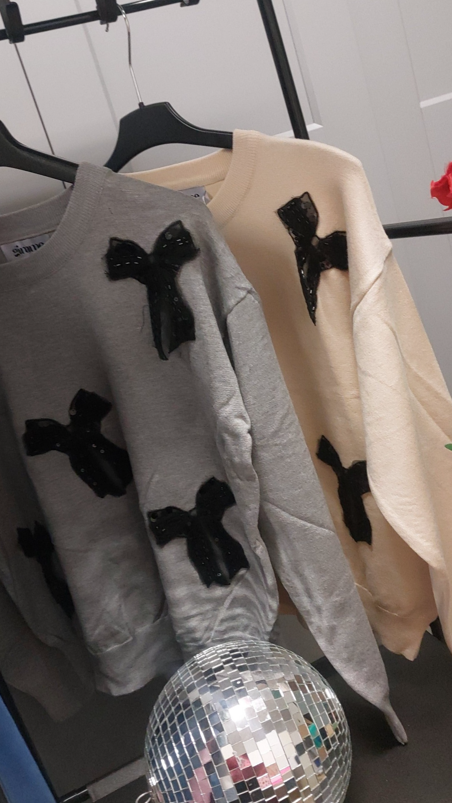 Bow Bliss sweater - beige/Grijs