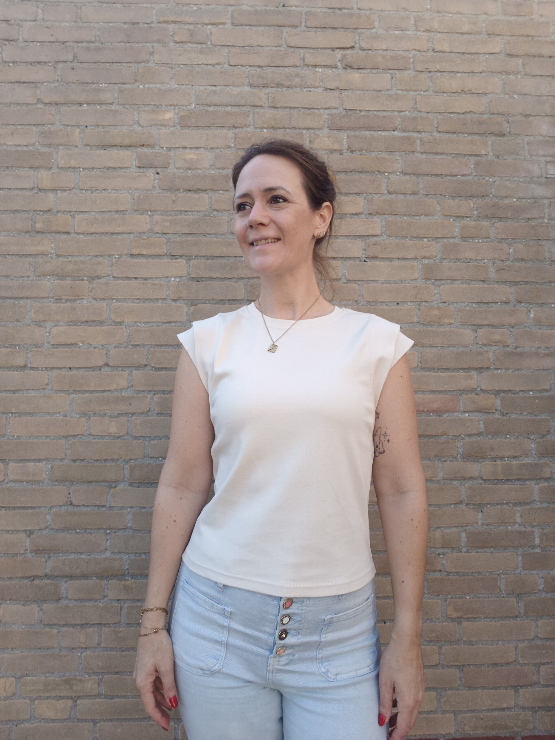 Top met dubbele mouw beige