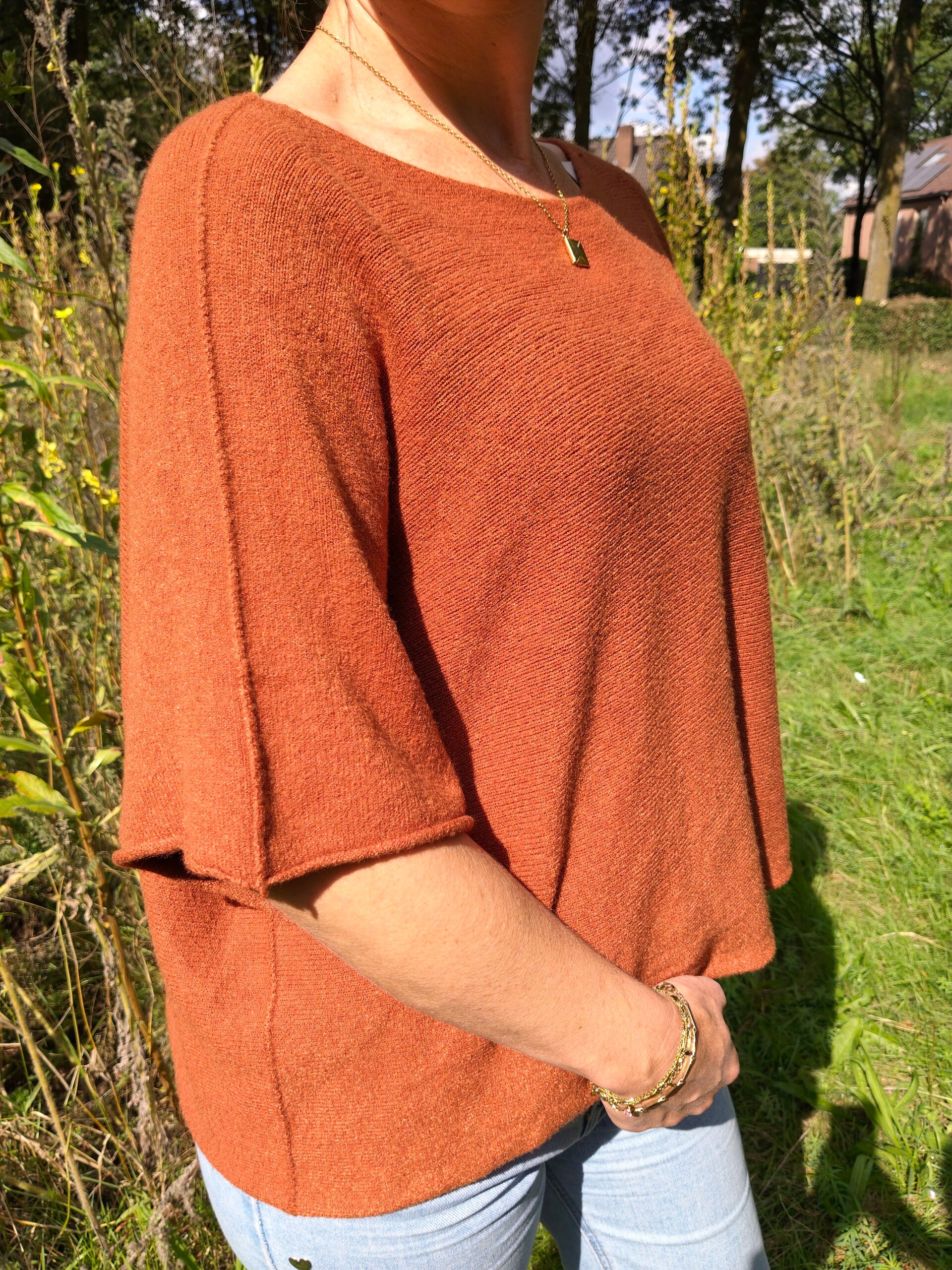 Zachte dames trui korte mouw terracotta