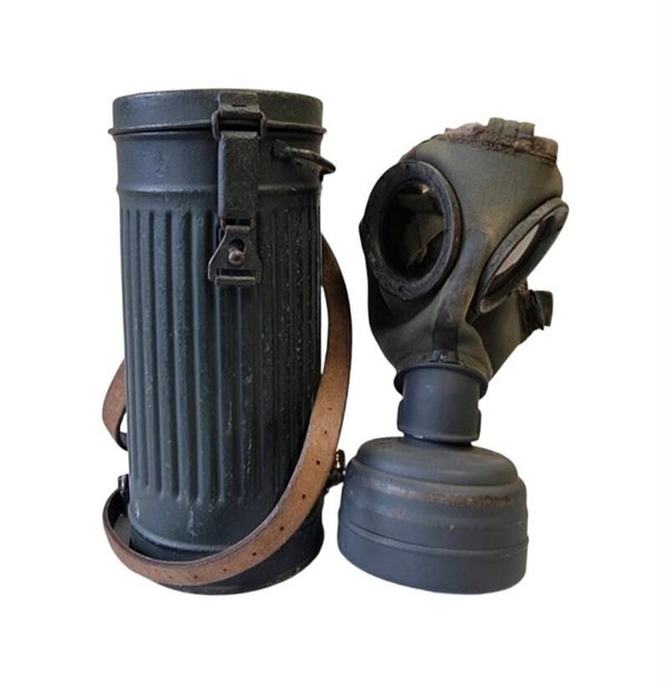 Original WW2 German Gasmask & Canister Set 1941