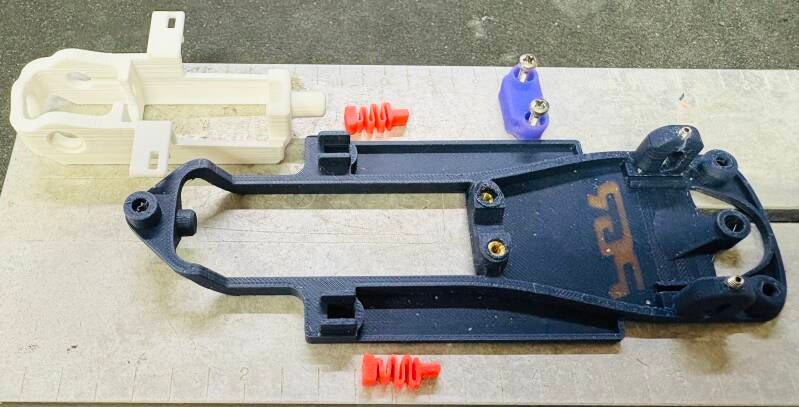 pivot chassis - view 1