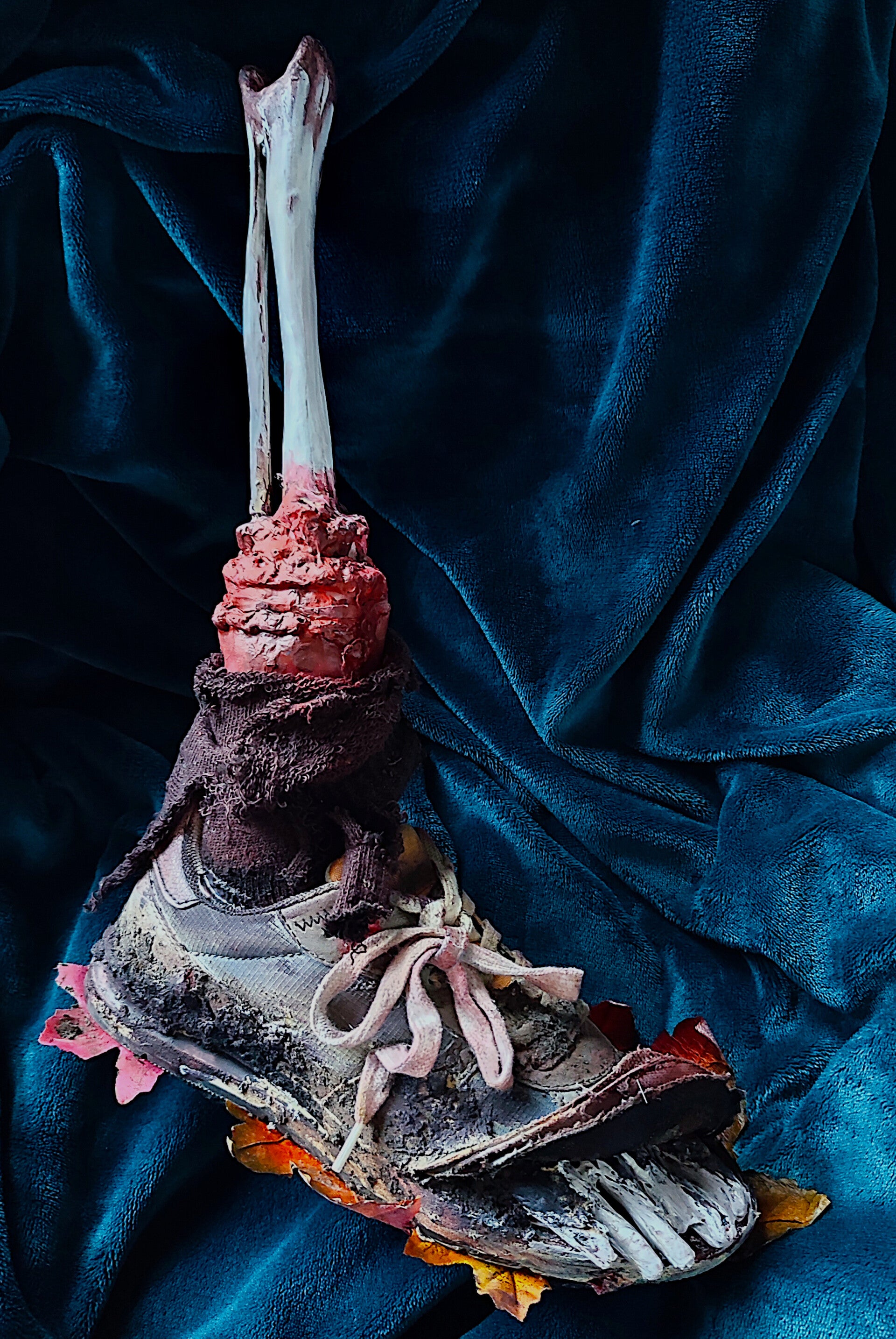 Schicker ranziger abgerissener Fuß