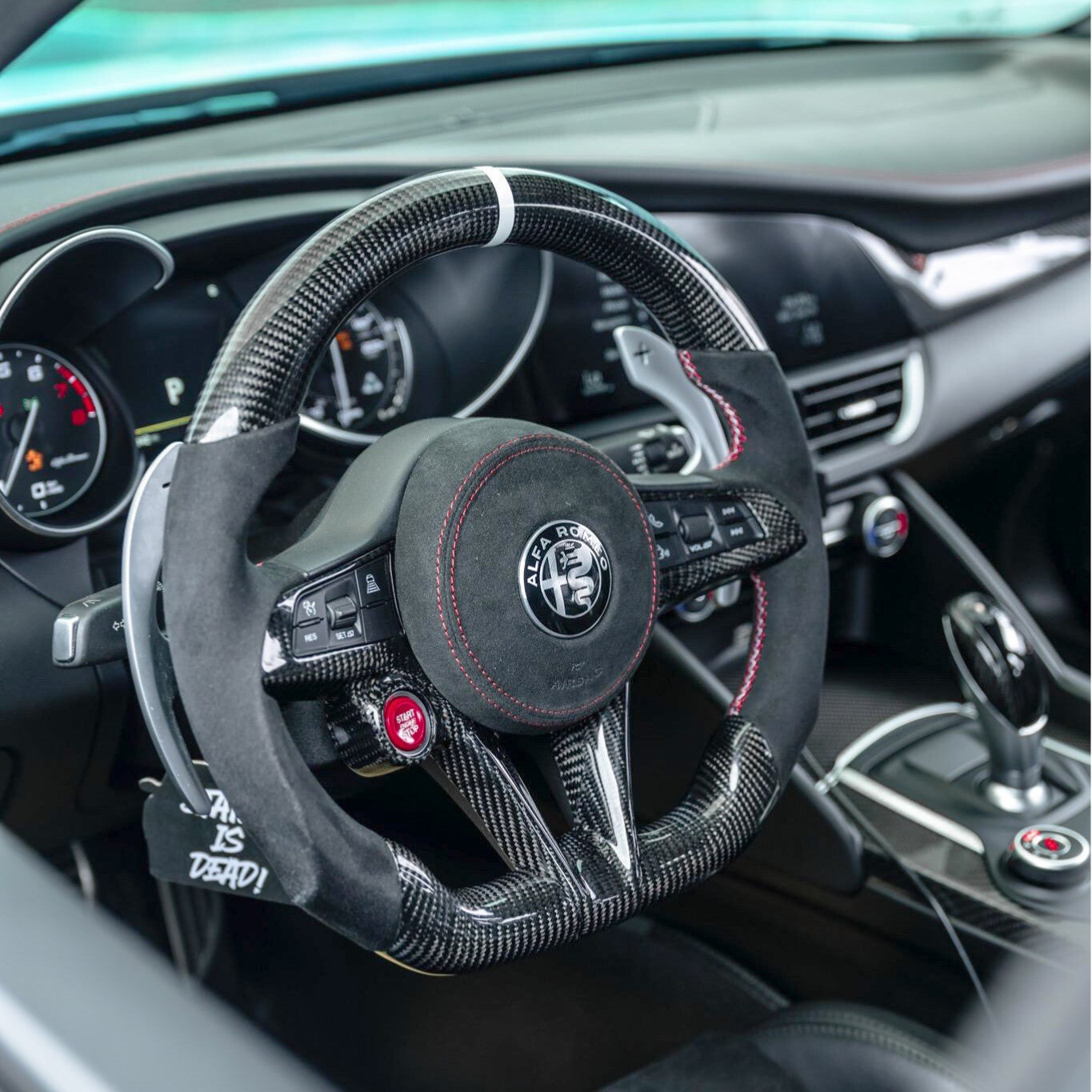 Custom Made Carbon Steering Wheel For Alfa Romeo Giulia / Stelvio 2017-2020