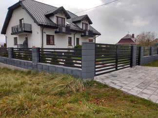 a0ddc3bb-7794-4f25-ae07-88d27cee81f5-standard.jpg