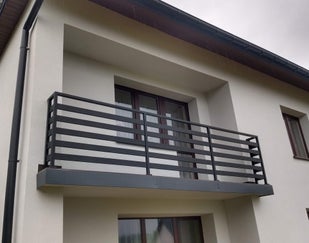 fde127fd-2ee9-4d7c-bacc-93e224b65a26-standard.jpg