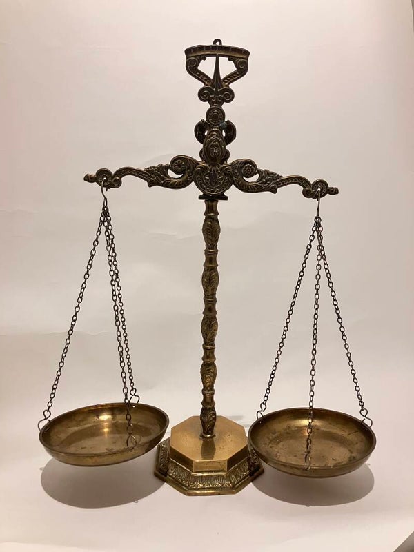 Antieke bronze weegschaal