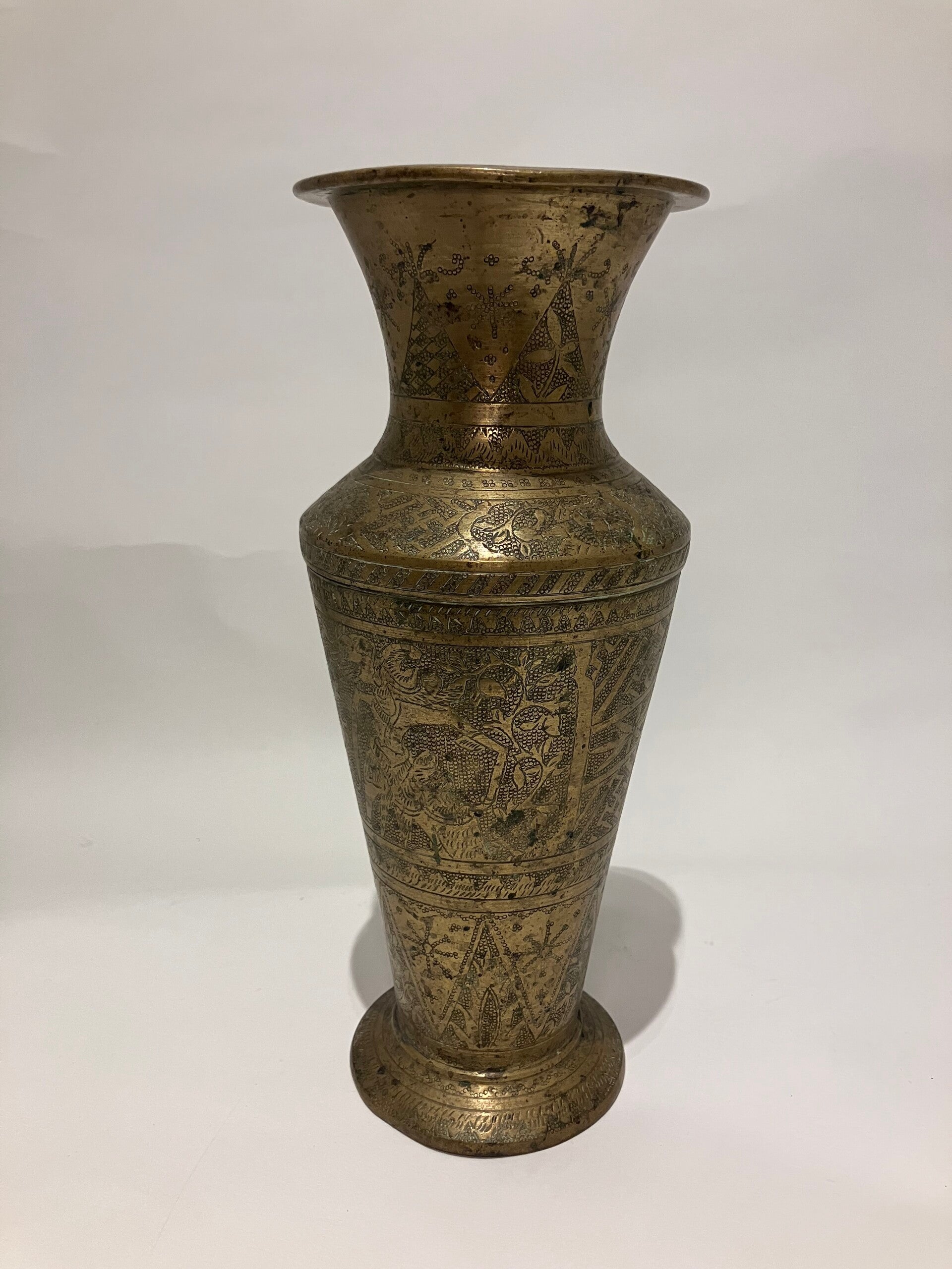 Bronse vase