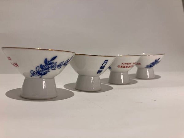 Porcelain sake cups set