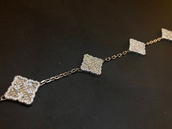 Silver design bracelet