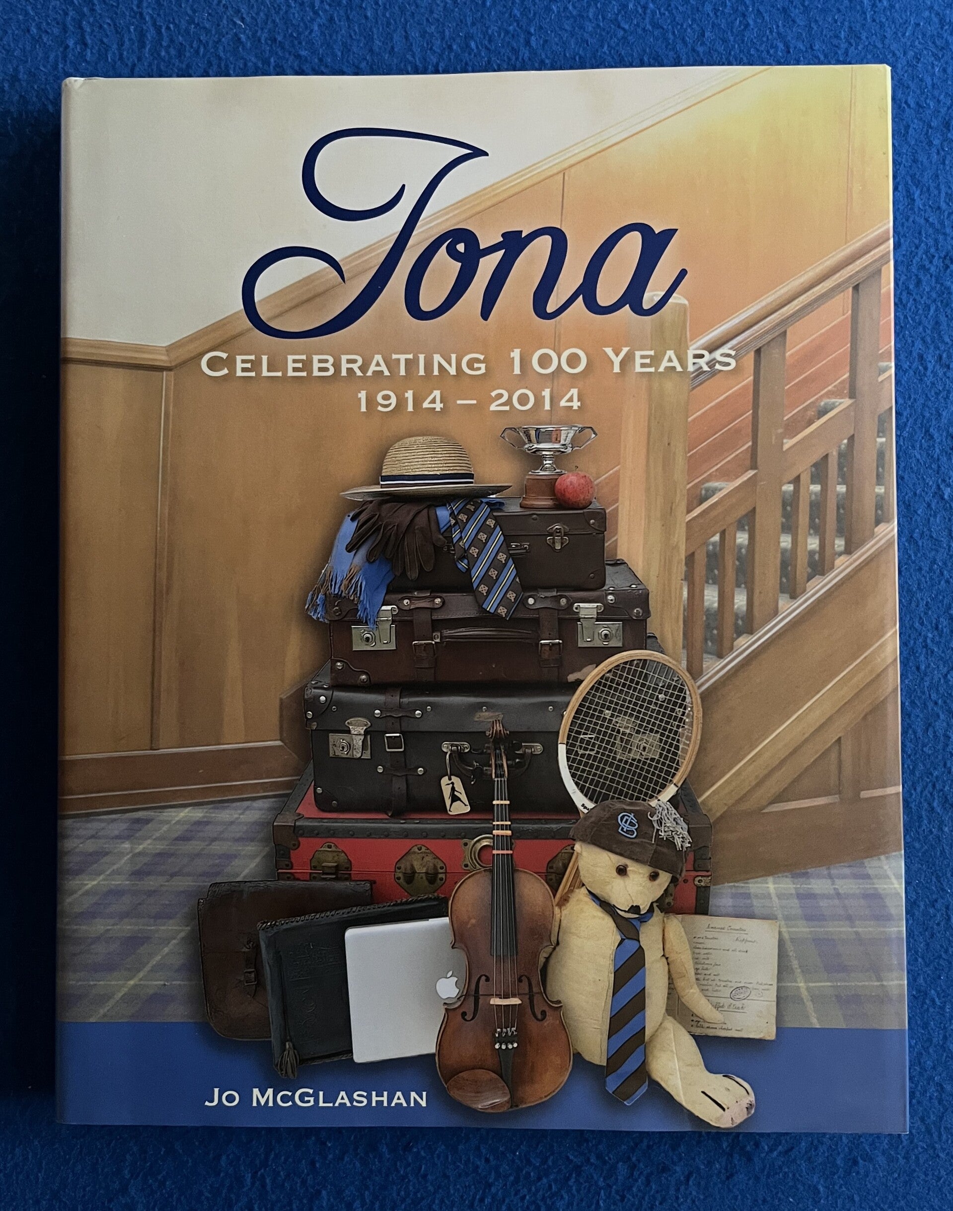 Iona Celebrating 100 Years 1914 - 2014 - Jo McGlashan - *** Signed copy