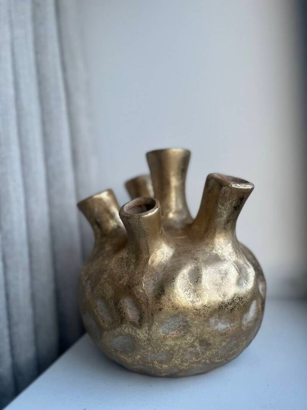 Gouden tuit vaas