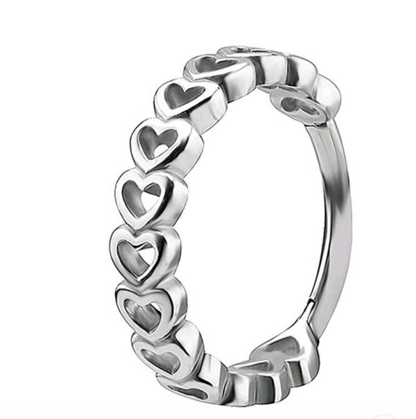 Heart detail clicker ring
