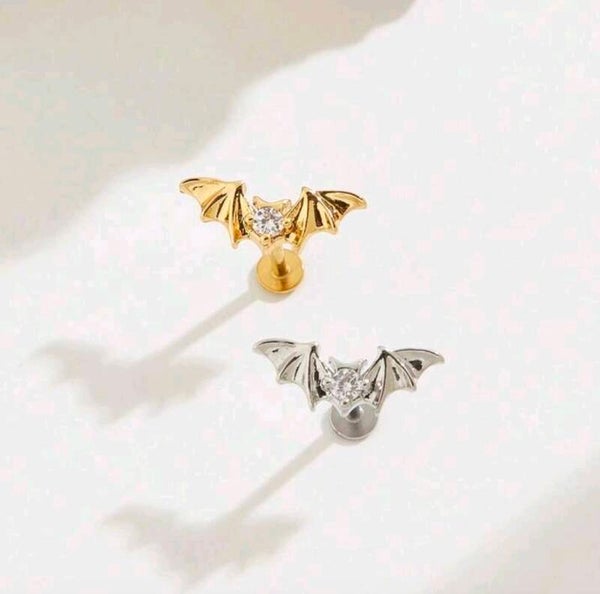 Bat labret bars