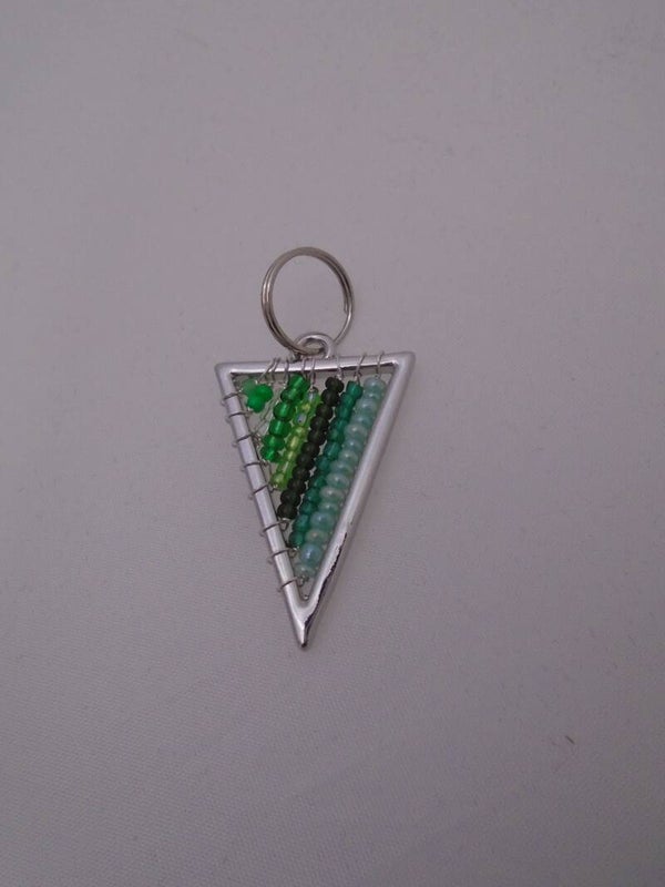 Beaded keychain - green triangle
