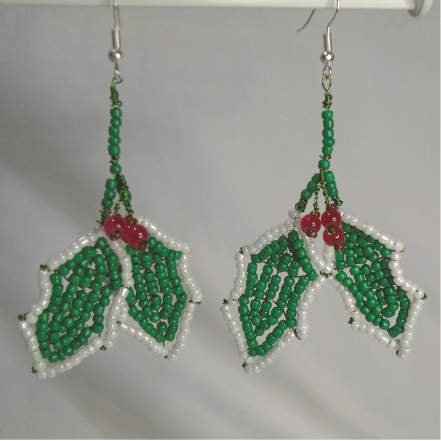 Beaded holly earrings