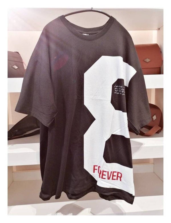 T-shirts HUIT